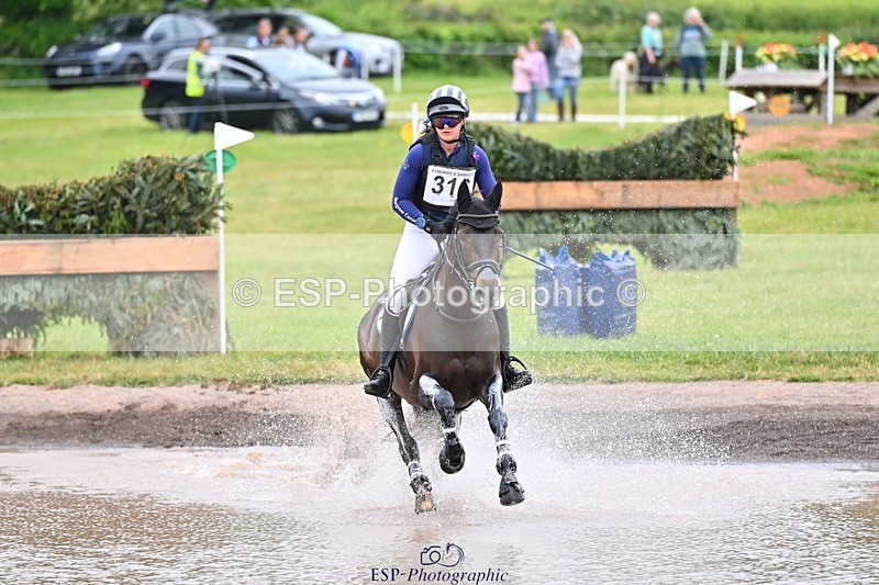 250524A-121706-10147 - B-316-Jasmine.Holmes-ARENT.I.LUCKY