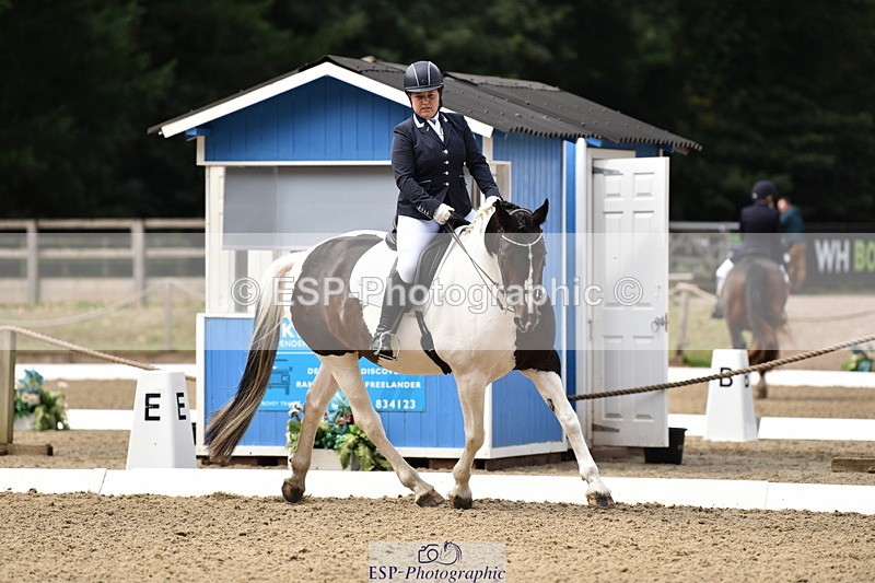 140110A-005622-10777 - 015-Lauren.Picknett-Bonnie.V