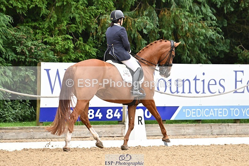 240811-102803-04743 - 156-Stacey.Escrig-Joie.De.Vivre