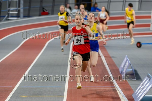 CEREL-925831 - Track Female Set Two