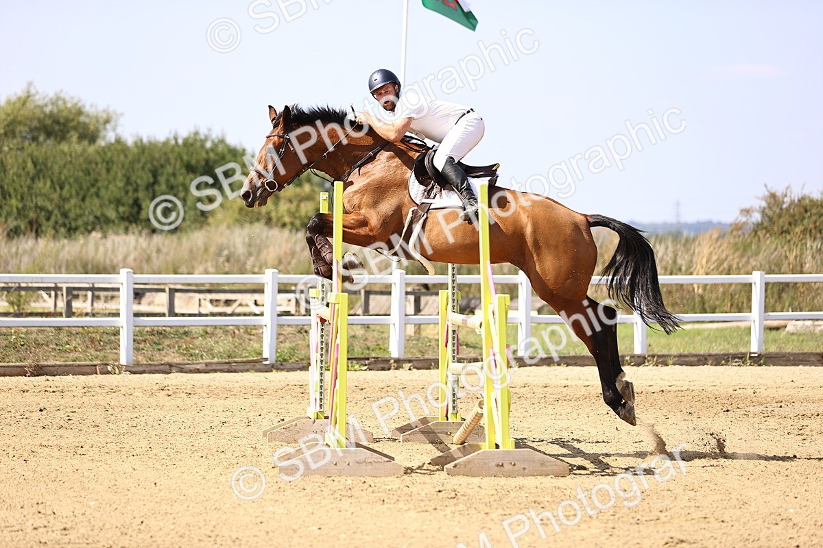 SBM_006825 - Class 13 - Senior Newcomers - 1.10m