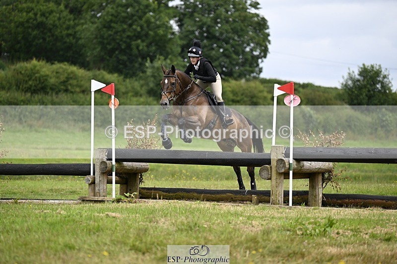 240630-123853-00910 - 927-Jen_Unwin-Hun_Ros_Tolketna