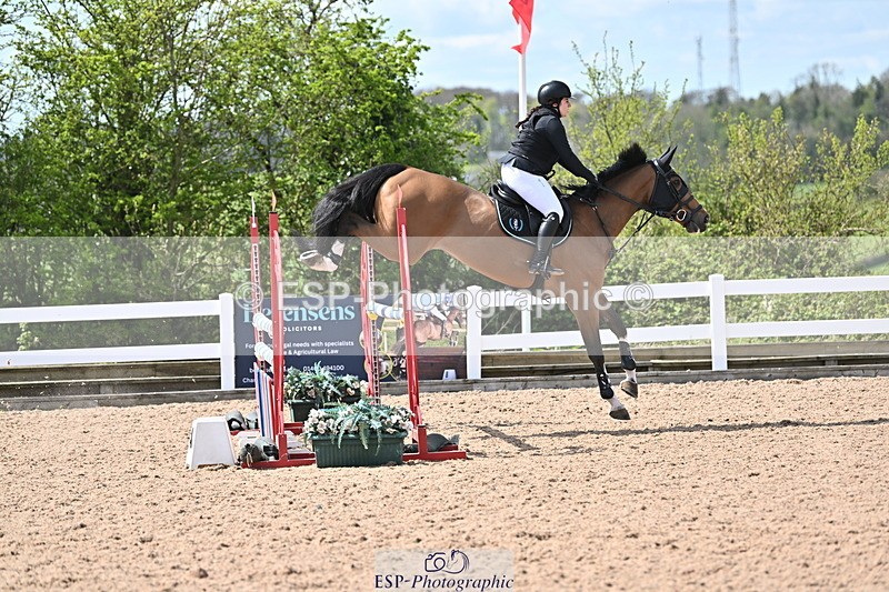 240418A-140224-03694 - Cls 13, 1 Star Bronze Tour 1.10m