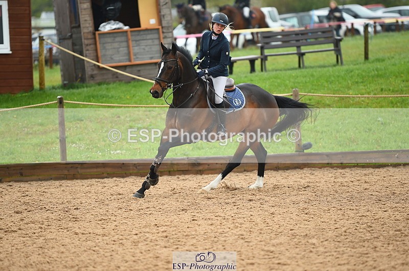 230505A-110648-03584 - Cls 21 Snr 1.20m Open