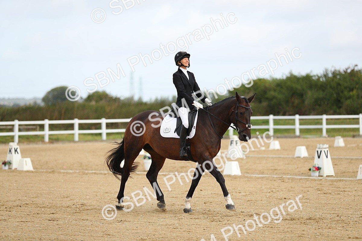 SBM_015053 - Class 13 - Novice 23 - 8,30-9.33