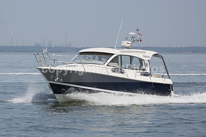 160605 HIGHTIME Y92A7845 - Motorboats - Hardtop