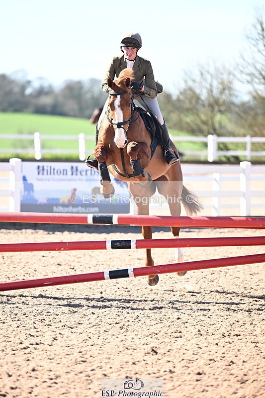 260318B-105517-00196 - Clear Round & Brit Nov 90cm