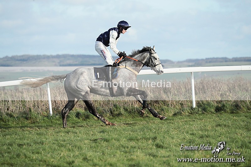 PtP 141225  1679 - New Forest Hounds PtP Larkhill 14/12/25