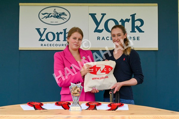 080924-Pony Race-3508 - Pony Race 1.00pm The Dragon (TV and Film) Studios Pony Race 148cm & Under