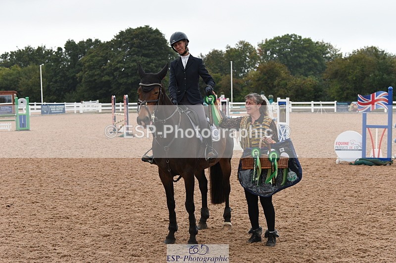 230902A-114228-00639 - Cls 8 1.05m Amateur Quali