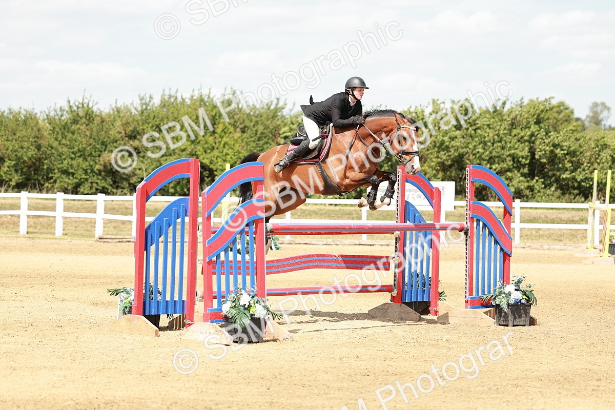 SBM_007774 - Class 4 - Senior Foxhunter - 1.20m Open