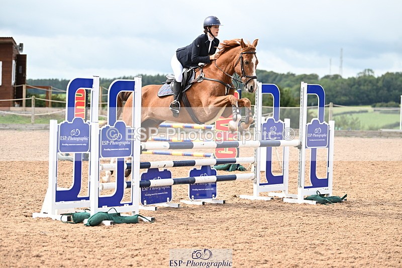 240908A-134109-04059 - Cls 15 U21 Intro 90cm-1.00m  Team Comp