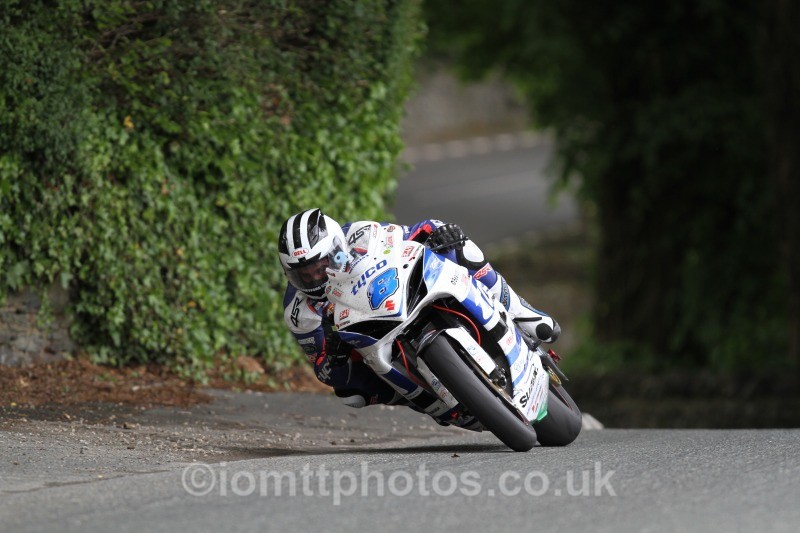 William Dunlop Suzuki / Tyco Suzuki - Monster Energy Supersport Race 1