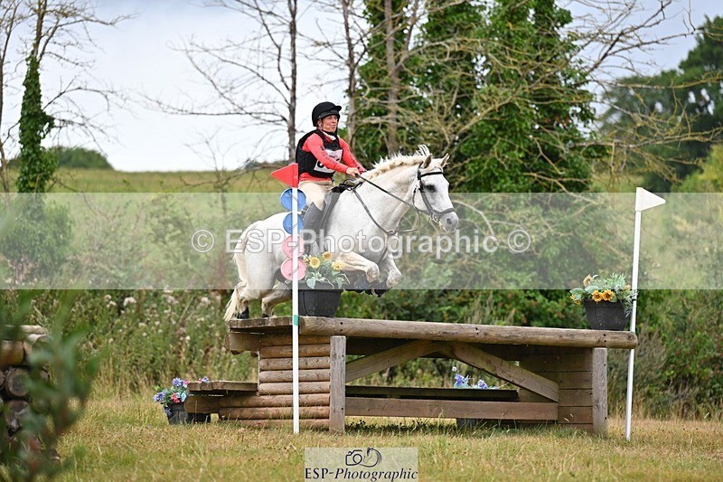 250803A-132705-14111 - N-605-Kim.Parker-ASHFORD.CLEAVE.ITS.PHENOMENAL