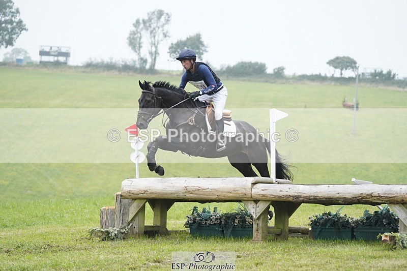 240901A-121352-07158 - 409-Tim.Price-JUST.SPOTLESS