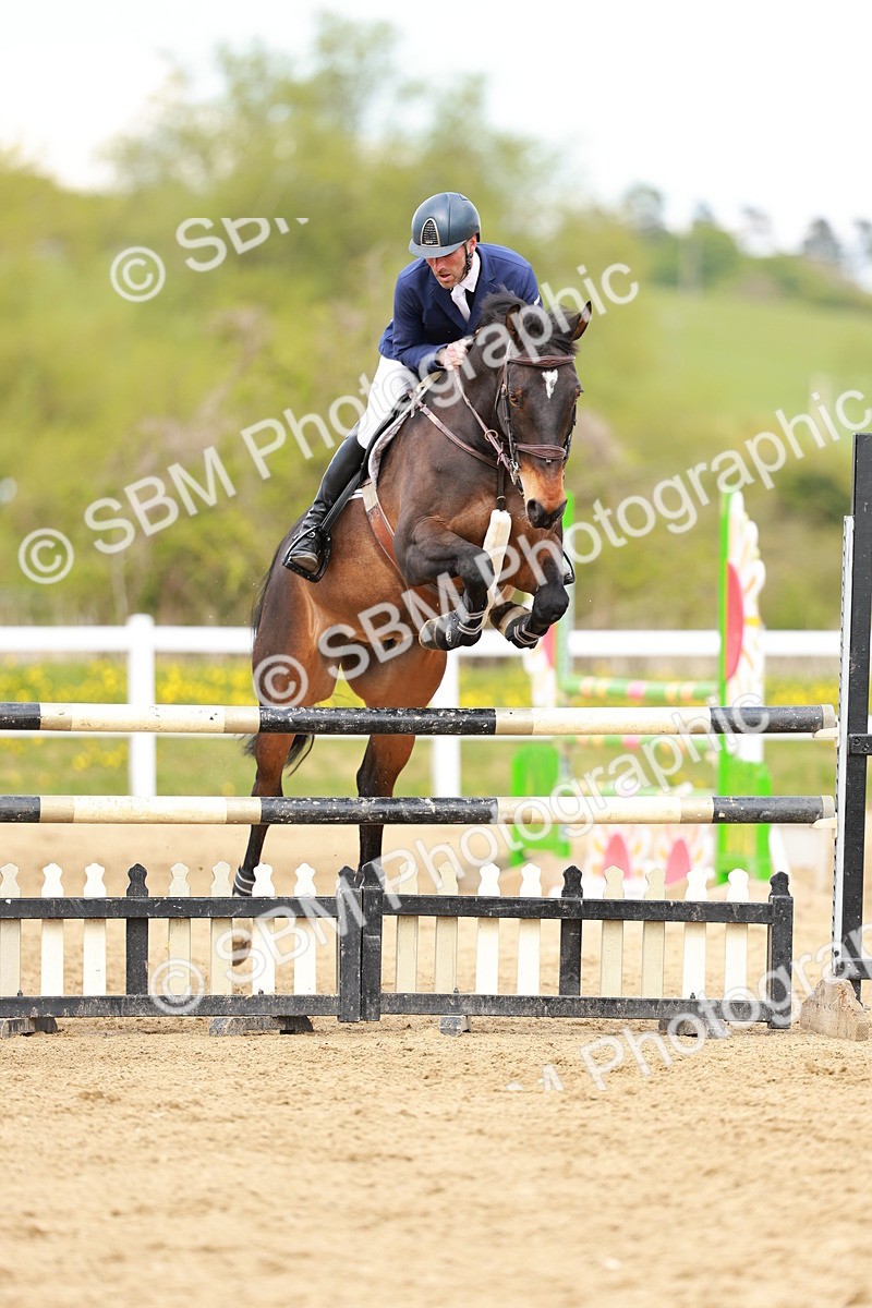 SBM_002273 - Class 4 - Senior Newcomers - 1.10m