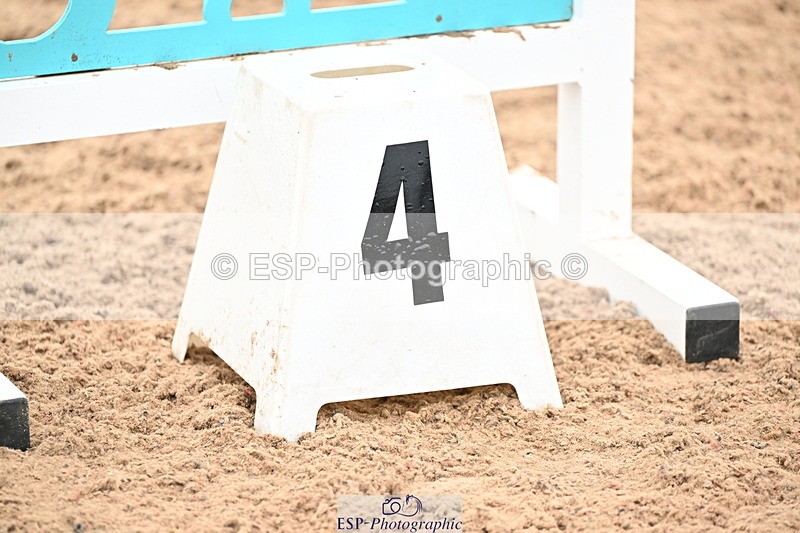 240828A-133101-00710 - Cls 1 Snr British Novice and 90cm Open