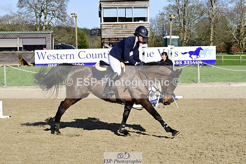 260214A-123416-00674 - 3 Heddon Mill 5yr olds