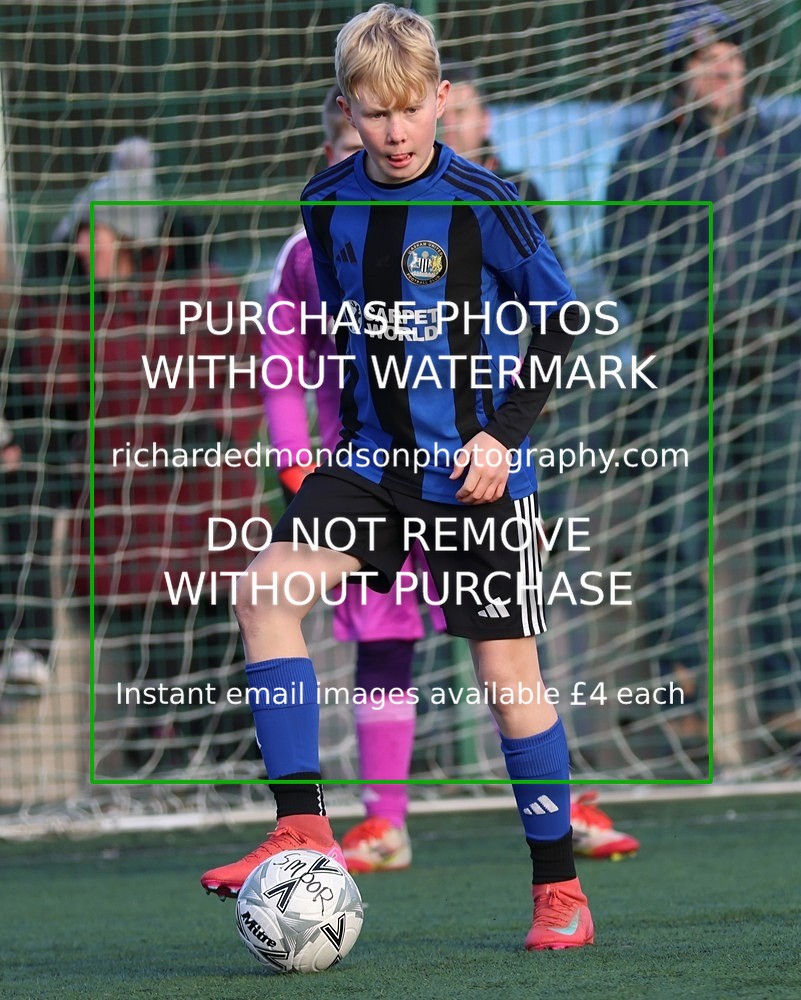 533A0742 - Askam Utd Juniors