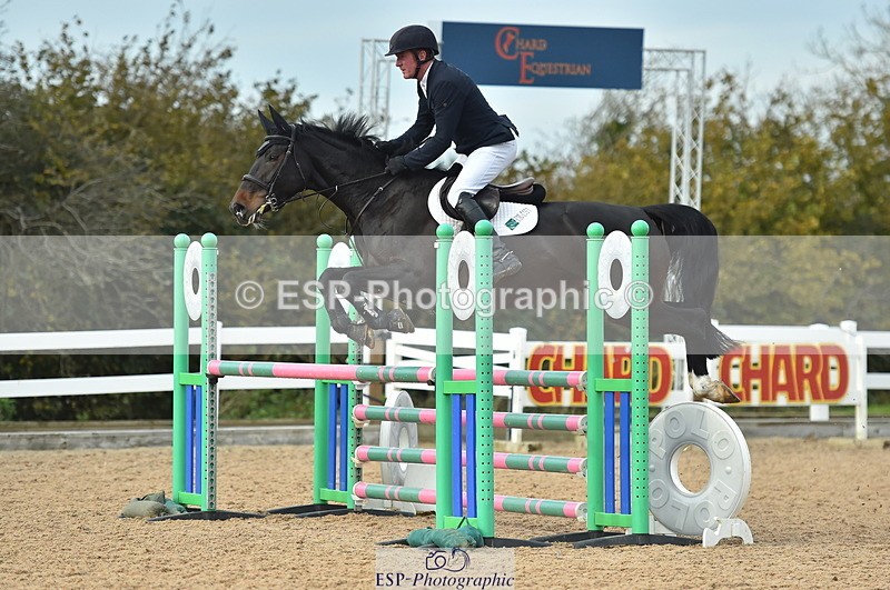 231111A-123906-01914 - Cls 12 Newcomers & 1.10m Open