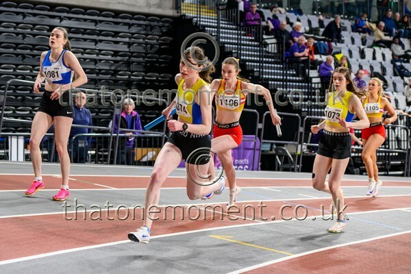 CombiMast25-915909 - Track Female Set Two