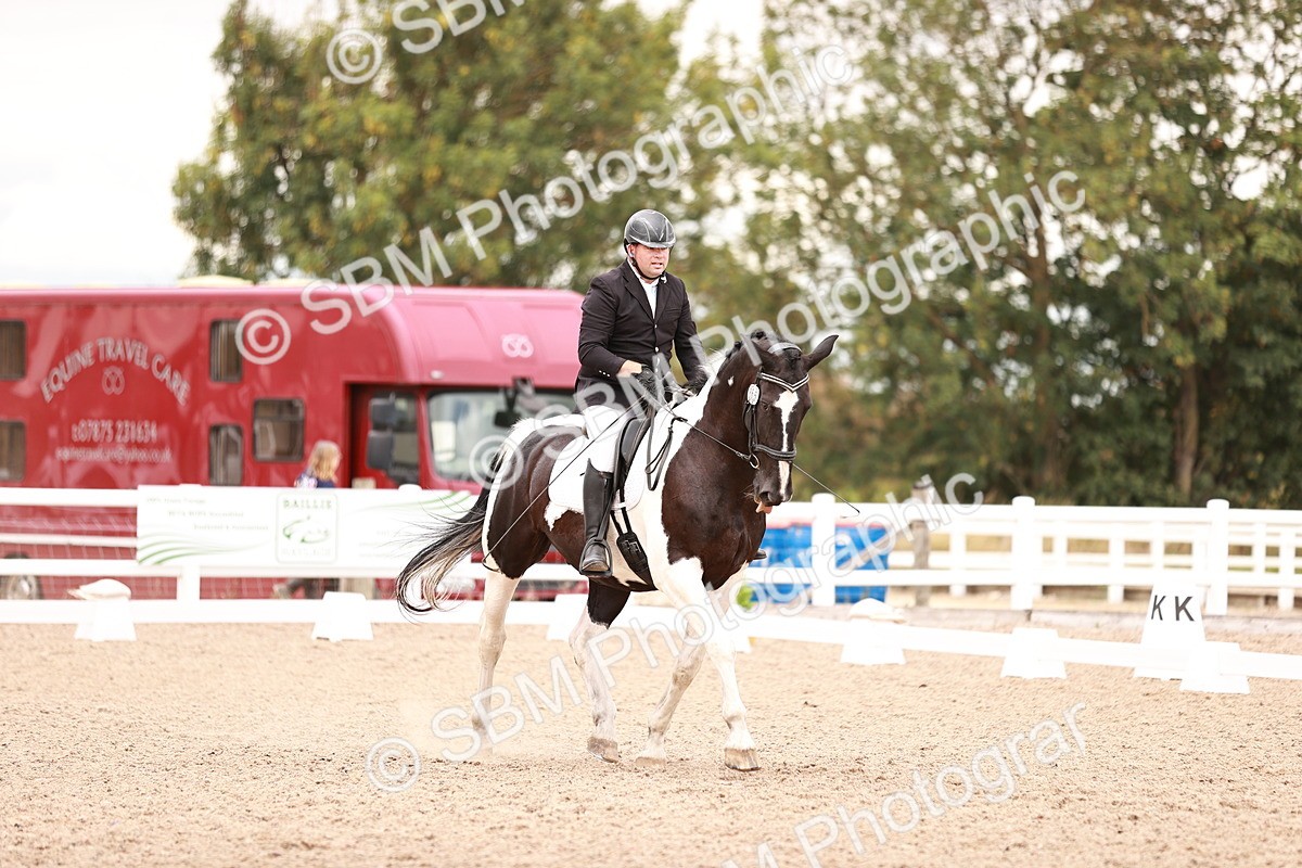 SBM_06407 - Class 37 - Novice 5