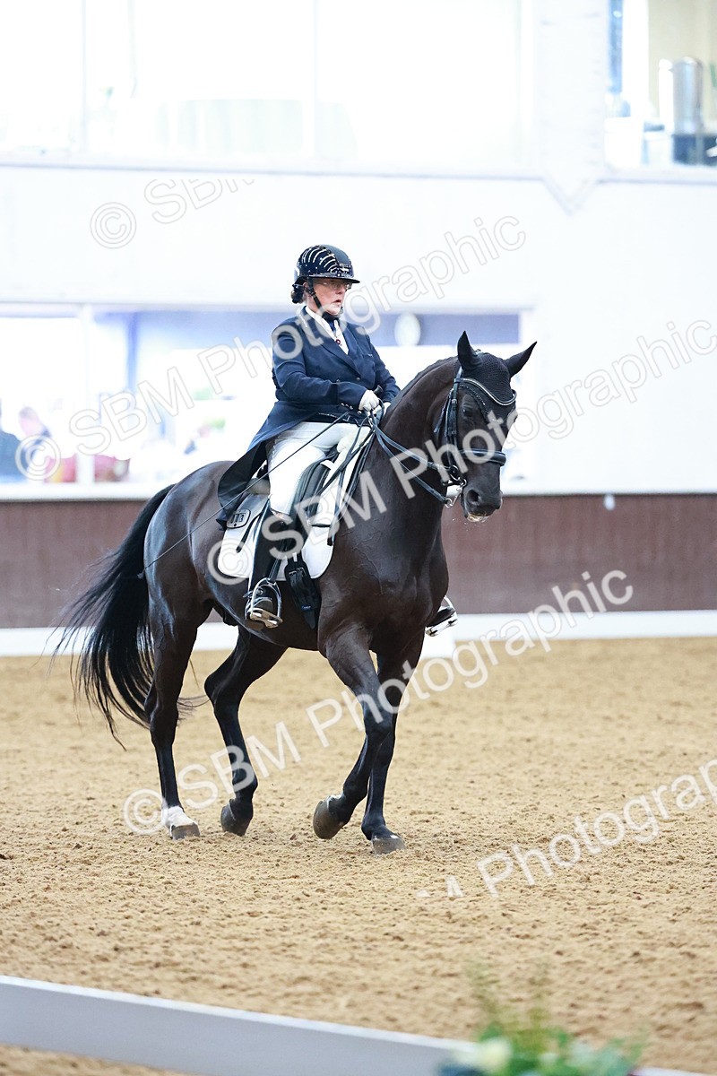 SBM_007693 - Class 9 - FEI INT II - 16.54.17.57
