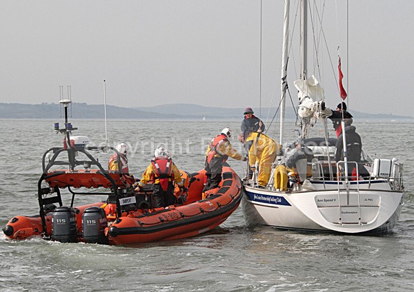 100411 JLP SAILING CLUB - RNLI IMG_0353 - APRIL 11th 2010 - JLP SAILING CLUB & RNLI