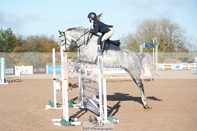 251108-101105-02062 - Cls 11 Snr 1.05m Open