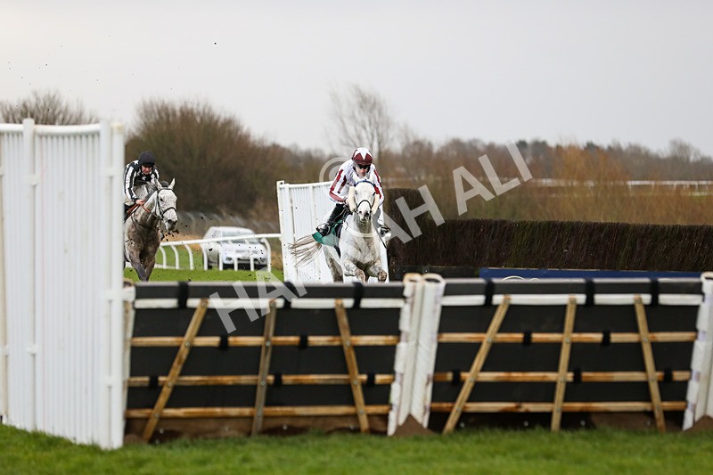 281223-Race 2-Sea Grey-3233 - Race 2