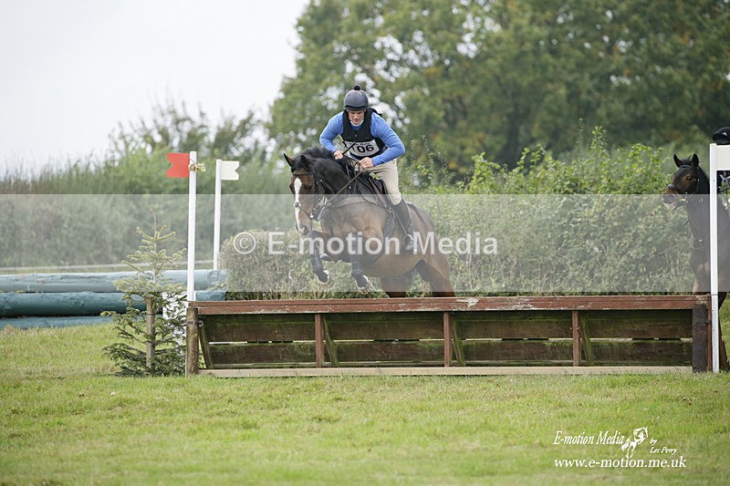  WWHT 171021 1971 - Novice Pairs (0.80m)  17/10/21