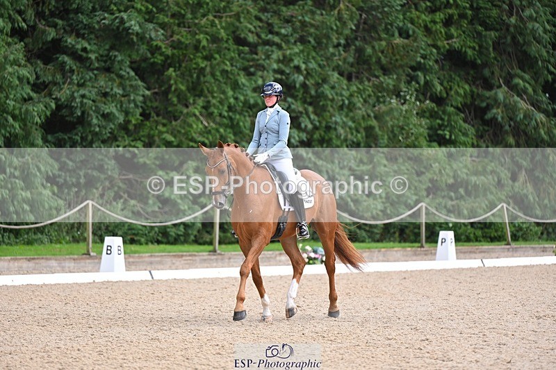 240809-155505-02241 - 210-Beth.Bainbridge-Newton.GlobeTrotter