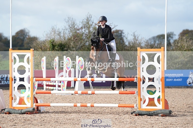 251025-141521-00605 - Cls 13 Pony Foxhunter and 1.10m