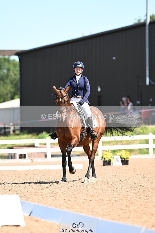 240816A-113629-04077 - 198-Lindsey.Cheffings-Prima