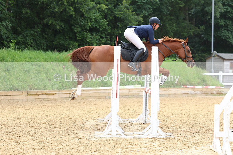 3E7A5663 - Class 4: Senior British Novice/90cm open