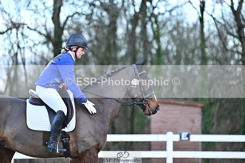 241214-085615-00842 - 143-Tila.Da.Costa-Leomiro