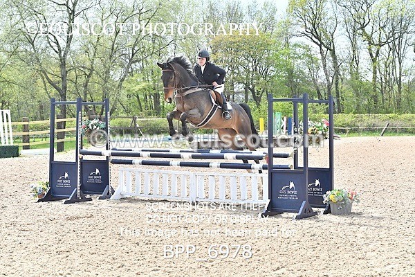 BPP_6978 - CLASS 4 FRI Senior BritiNovice/ 90cm Open