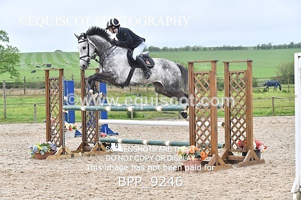 BPP_9246 - CLASS 30 SUN Senior Newcomers/ 1.10m Open