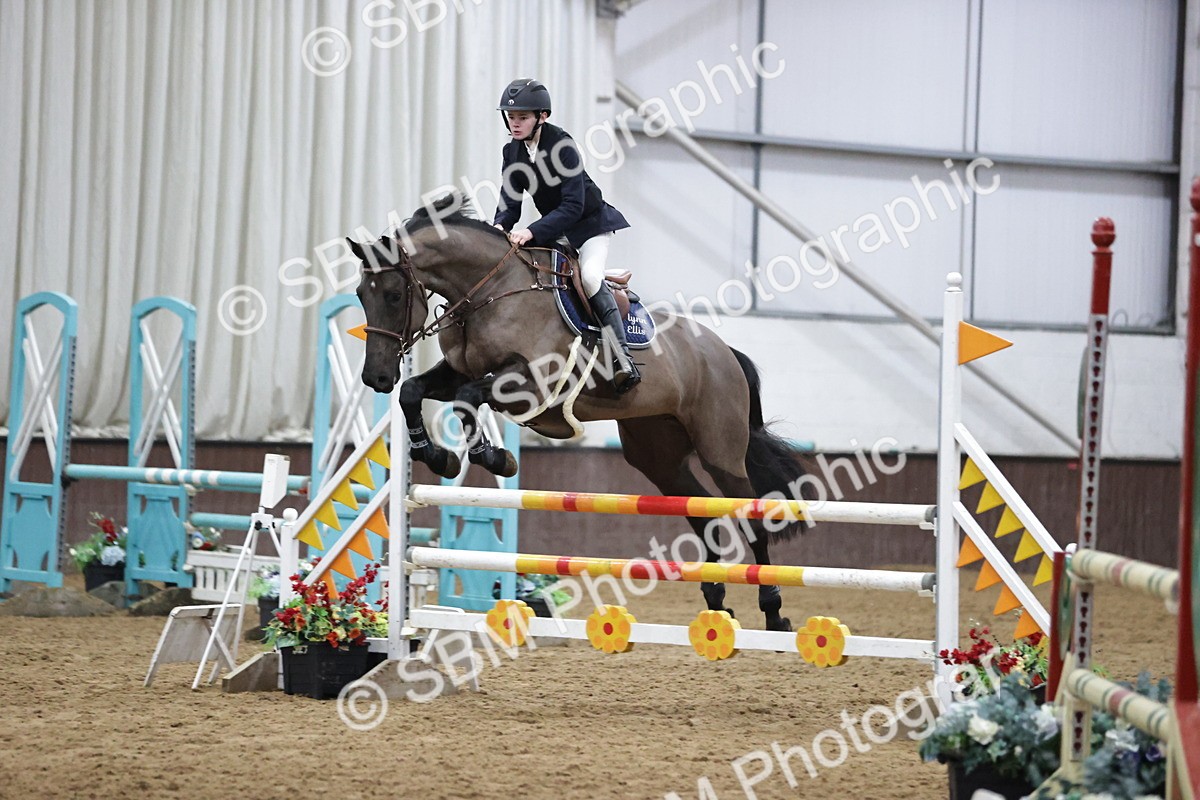 SBM_000527 - Class 3 - Nupafeed Supplements Senior Discovery/ 1m Open