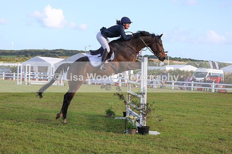 3E7A4664 - Class C1: Showjumping Senior Newcomers/1.10m open