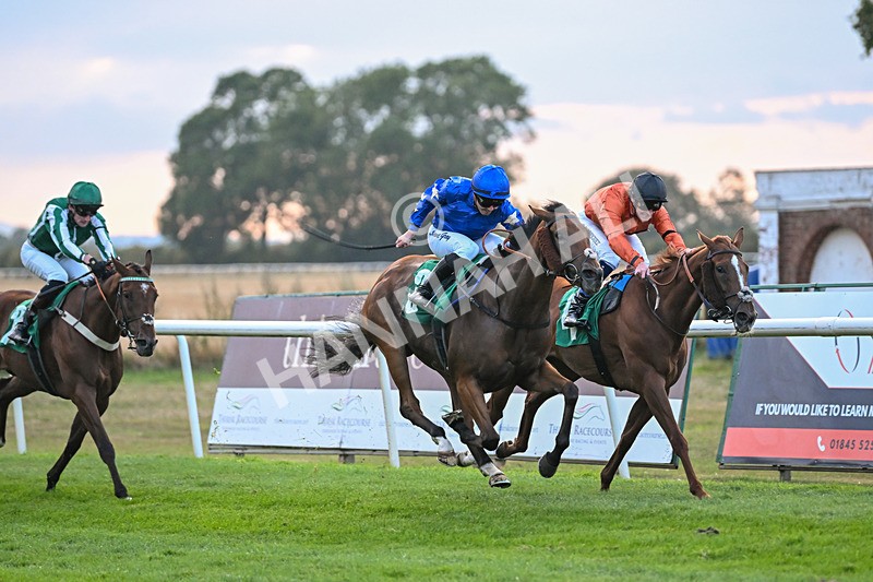 150825-Race 5-Jez Bomb-2976 - Race 5