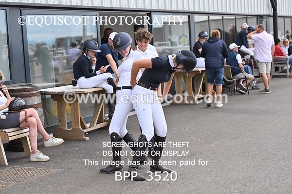 BPP_3520 - CANDIDS