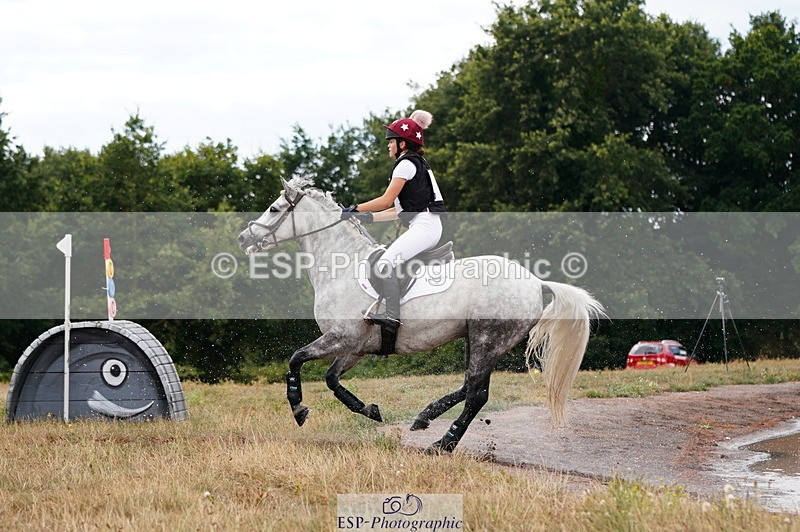 250802A-124218-04107 - B-079-Claudia.Groves-QUICKSILVER