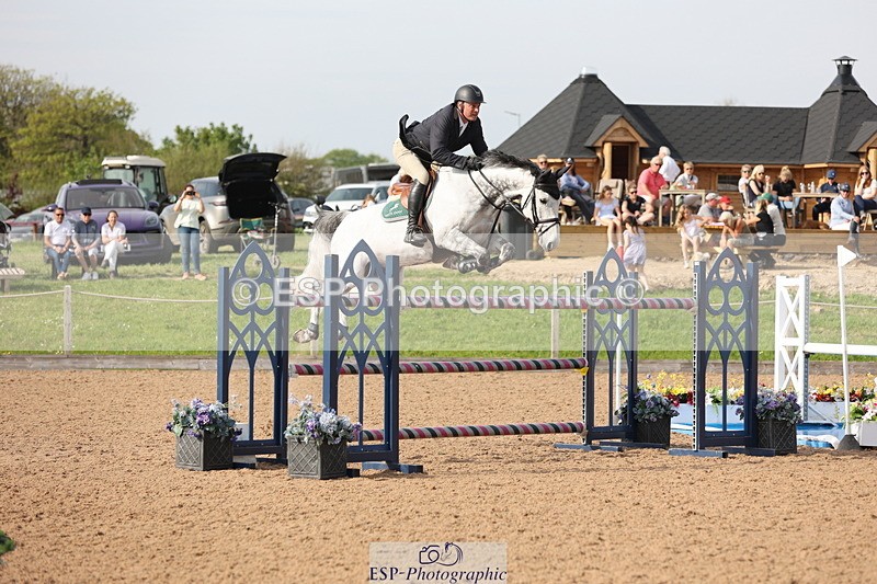 240511A-172207-15329 - Cls 38 National 1.40m Open