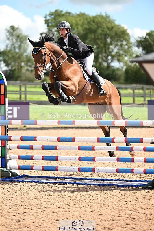 240912A-130240-01609 - Cls 3 Snr Foxhunter