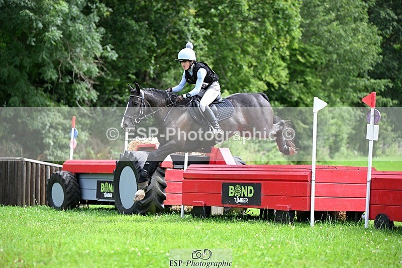 240803-133452-06639 - 153-Eleanor_Blewitt-CARRY_ON_PRINCESS