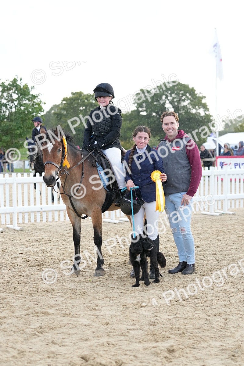 SBM_29227 - J43 - Horse & Hound Open 50cm