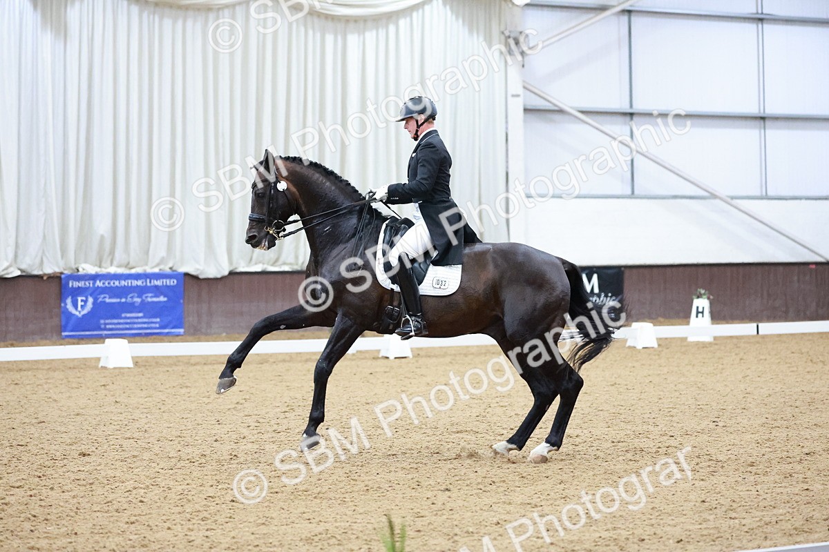 SBM_021460 - Class 14 - FEI Grand Prix - 17.40-18.34