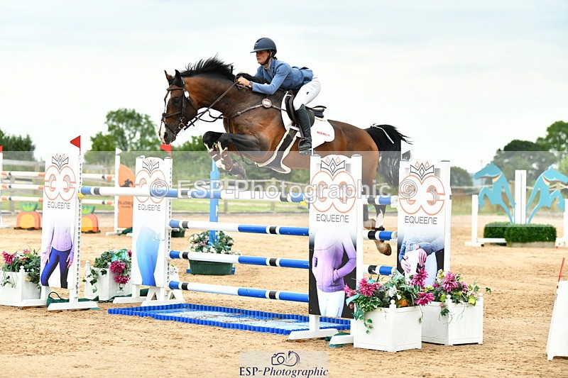 230720A-154641-04028 - Cls 9, 2 Star Big 1.40m Start to break