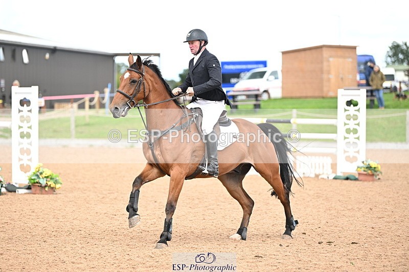 240912A-123436-01501 - Cls 3 Snr Foxhunter